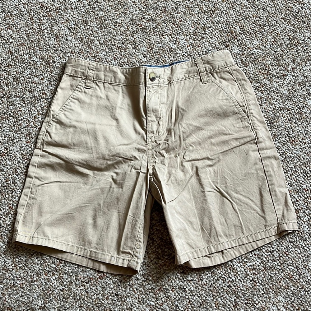Old navy khaki shorts